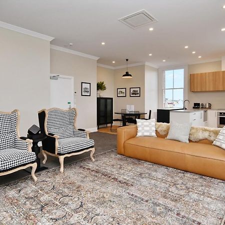 Kaiapoi Luxury Accommodation 2 - Bookahome Bagian luar foto